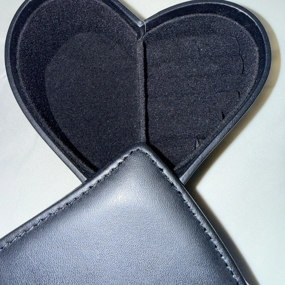 Skinceuticals Black Heart-Shaped Jewelry Box